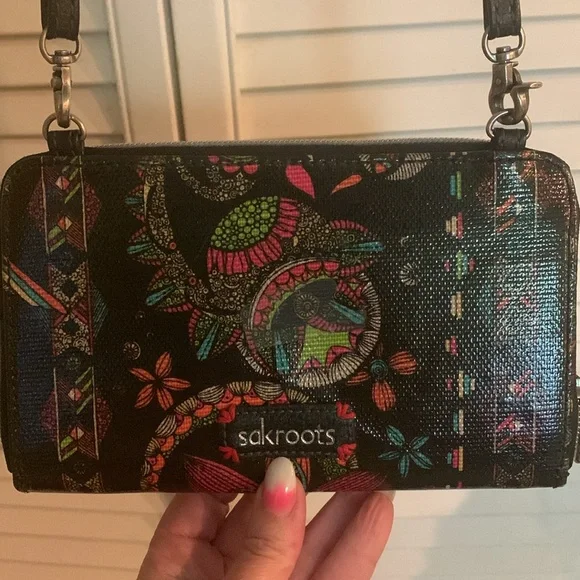 Sakroots vintage crossbody/wallet/phone holder nwot - Picture 3 of 7